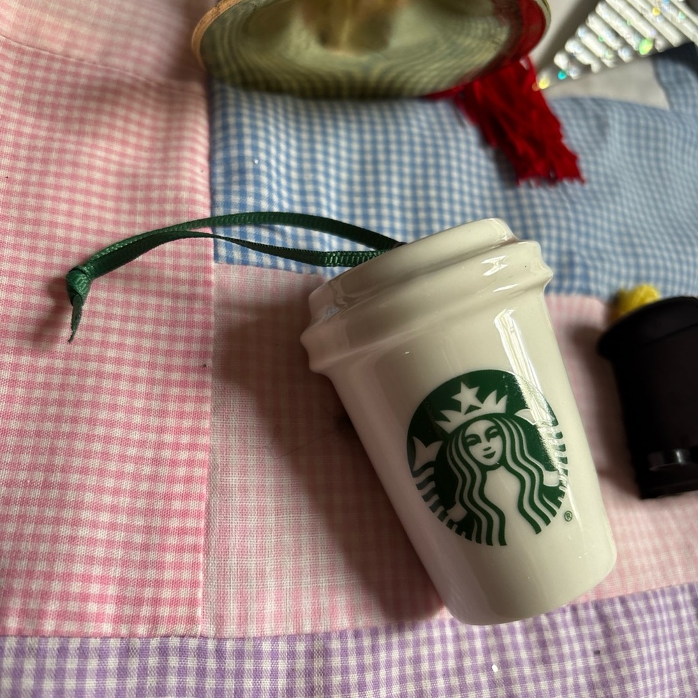 5 pc Christmas decoration lot: Starbucks Cup Ornament/train/star/trumpet/snowman - Picture 2 of 16